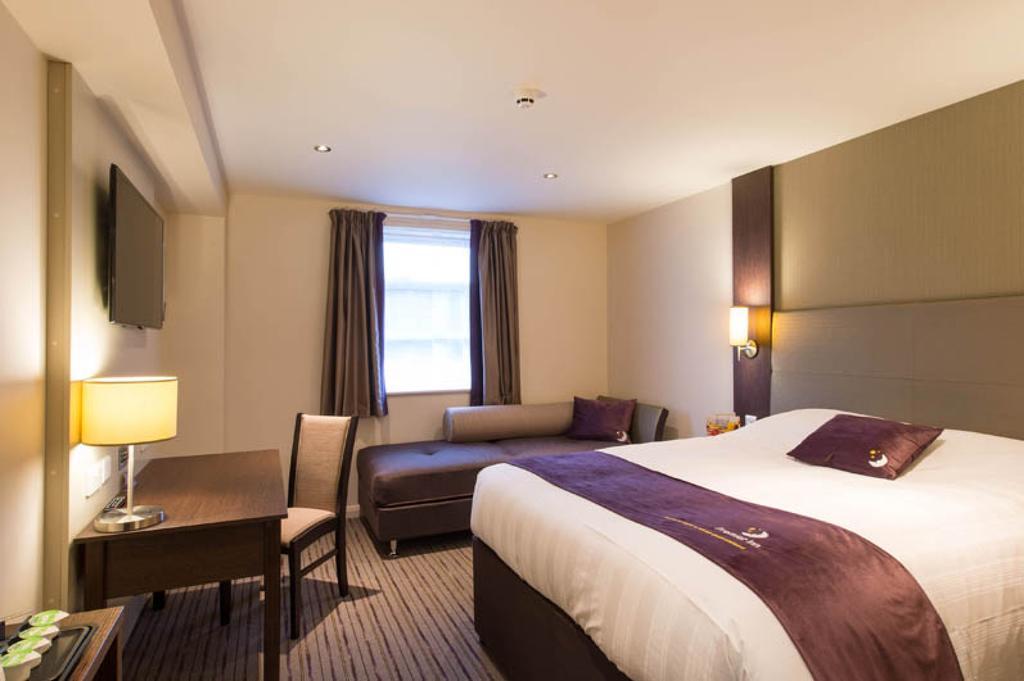 Premier Inn London Elstree / Borehamwood Kültér fotó