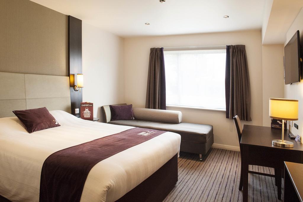 Premier Inn London Elstree / Borehamwood Szoba fotó